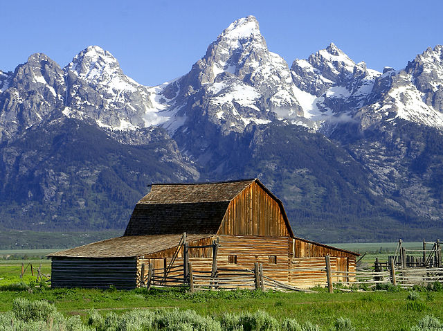 640px-Barns_grand_tetons